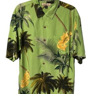 Tommy Bahama Green Hawaiian Short Sleeve Button Down Size Medium
